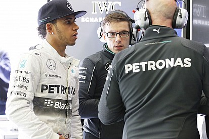 Hamilton: A Mercedes a jövőm!