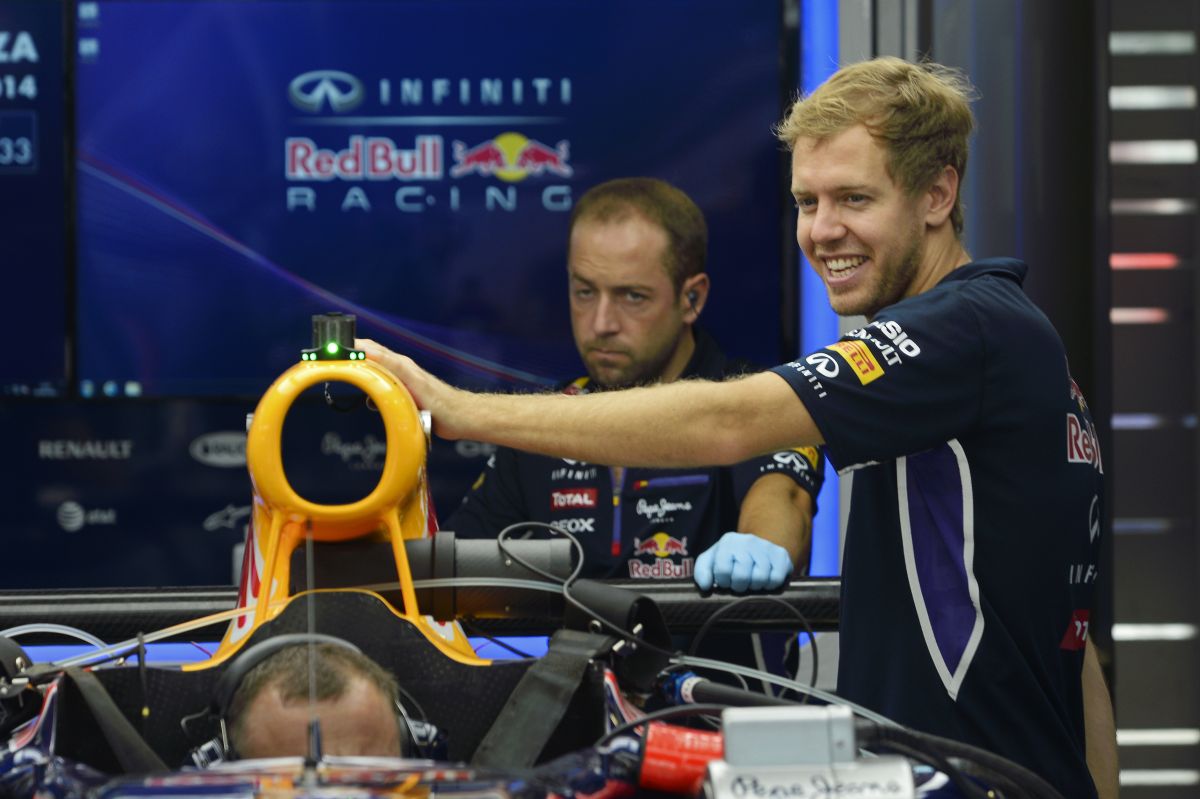 Vettel szerint nincs kisördög, aki megátkozza a szezon során: 1146 kilométeres hátrány
