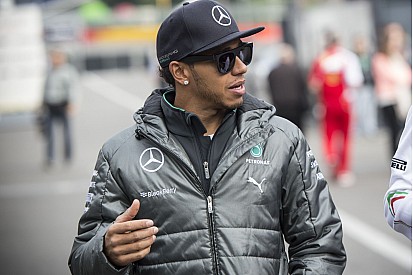 Hamilton űridővel végzett az élen Belgiumban délután Rosberg és Alonso előtt! Maldonado előtt meghajlott a tér, Vettel KO!
