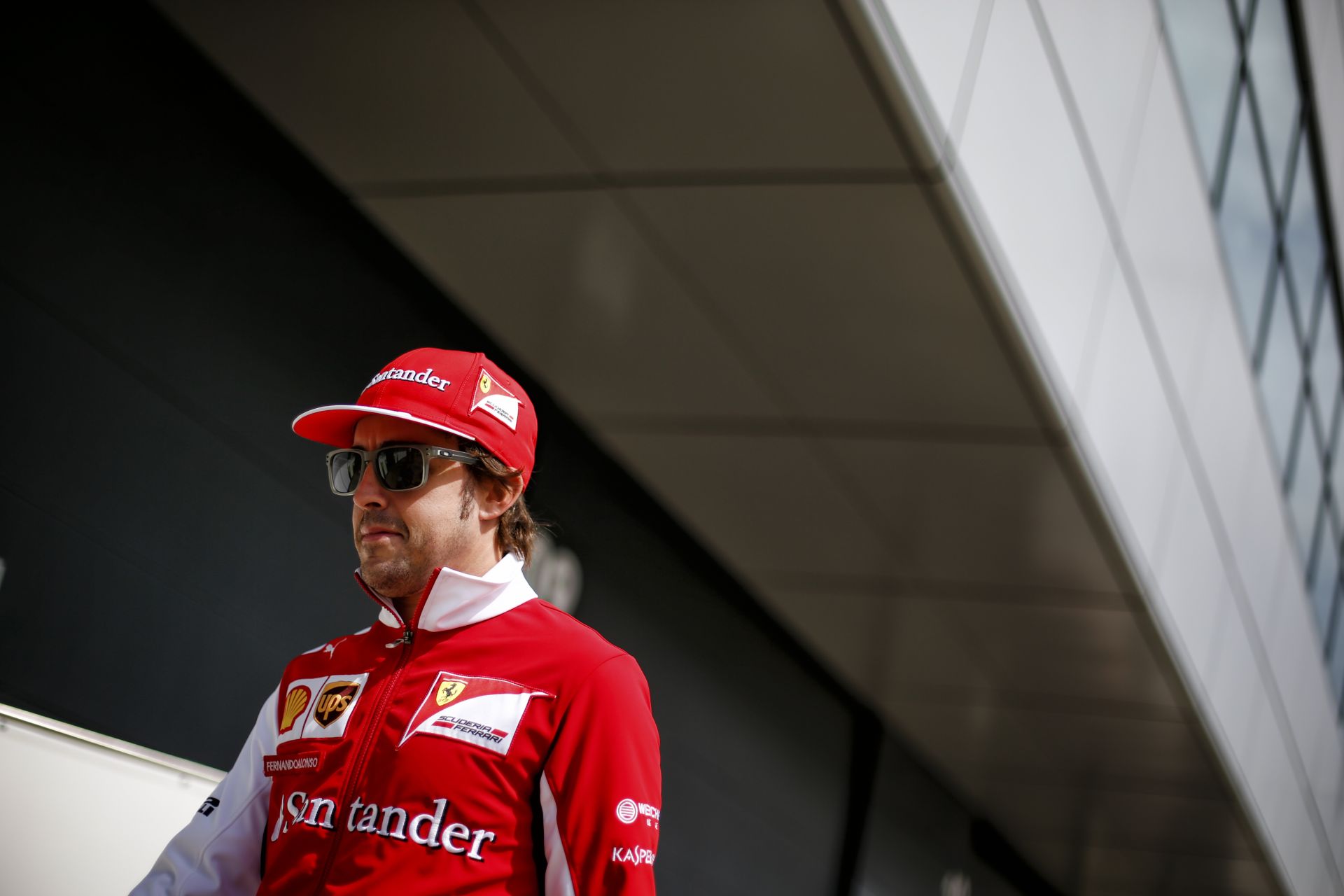 A McLaren-Honda megfeszül, hogy megszerezze Alonsót, aki azonban még a Ferrarival sem tárgyalt a jövőjéről
