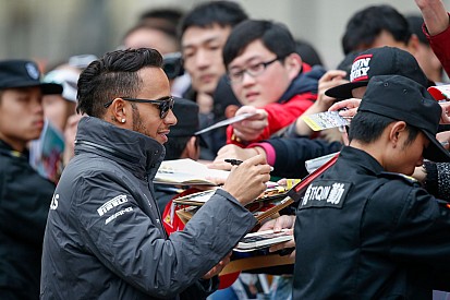 Hamilton: El kell ismernünk, ha a Ferrari gyors és jobb!