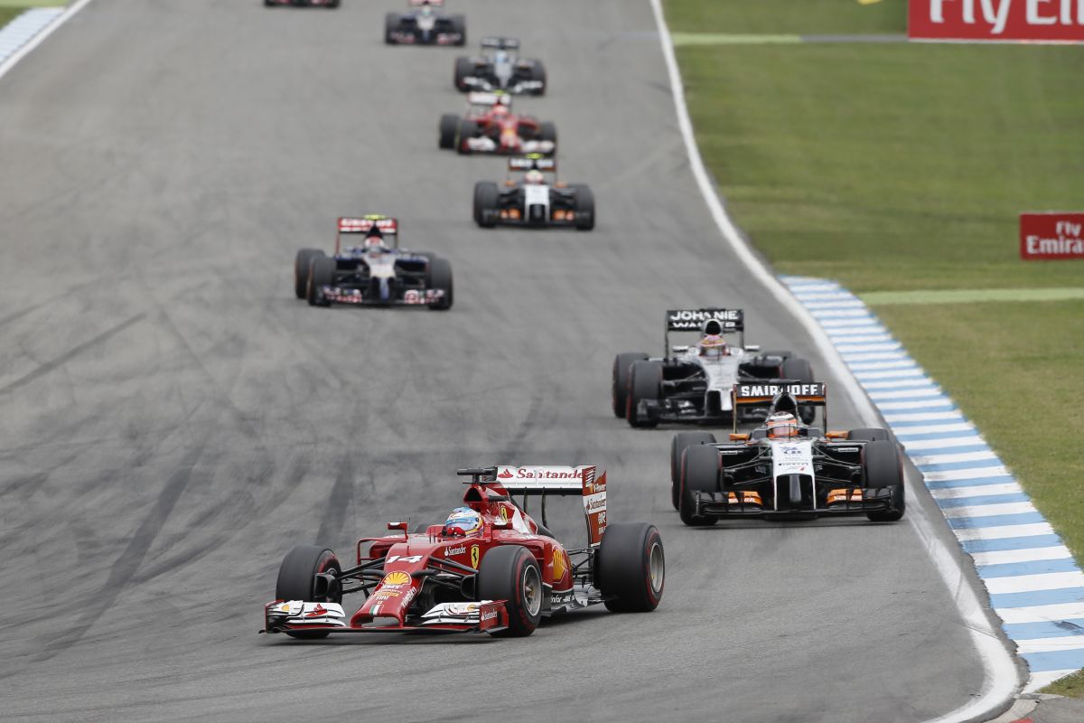 Ismét csak egy Ferrari szerzett pontot - Alonso szerint fejlődni kell, mert a Williams feljebb lépett