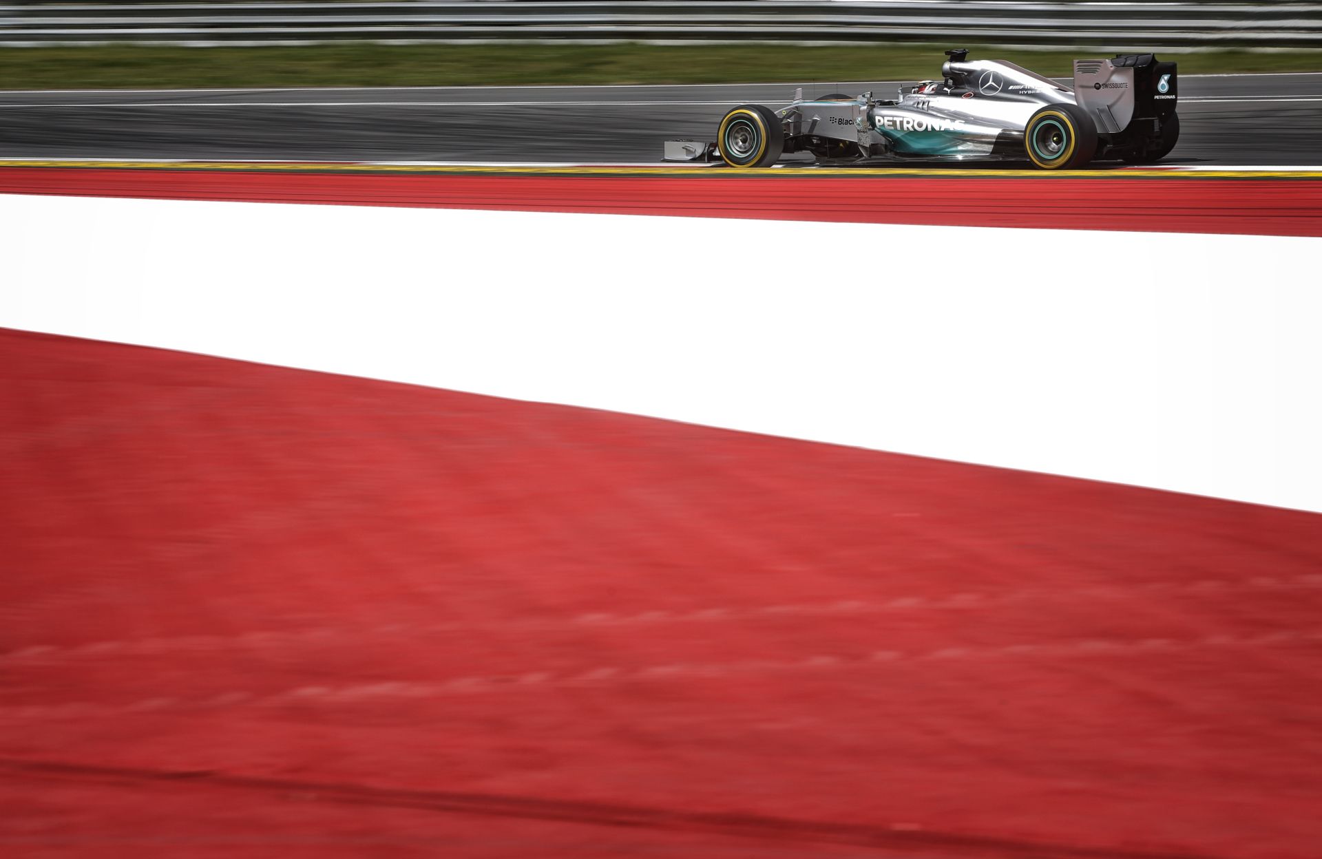 Lauda: Nem kell aggódni Hamilton miatt!