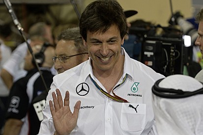 Mercedes: Idén megnyerjük az összes F1-es versenyt, aztán visszavonulunk!