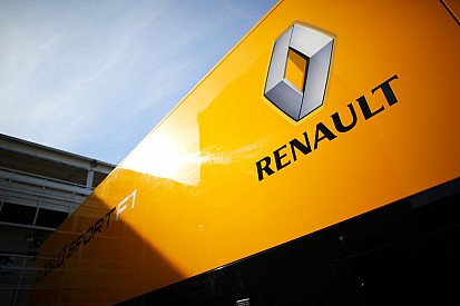 A Renault nem aludt be 2014 előtt, és gondoltak a Mercedes féle elrendezésre: Aha!