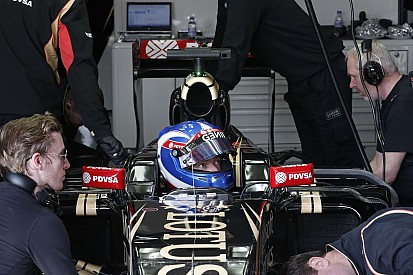 Palmer nagyon örül, Sainz is talált pozitívumot a második tesztnapon