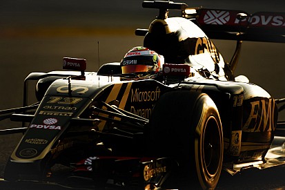 Maldonado újabb tesztnapot nyert a Lotusszal, Verstappen és Hamilton előtt: Megint rengeteget állt a McLaren