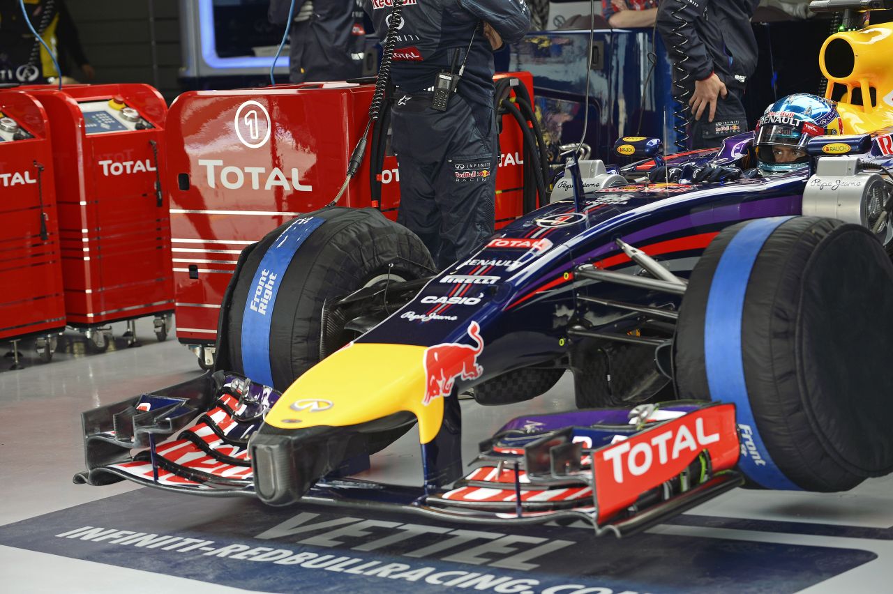 Vettel: a Mercedes azt csinál, amit akar