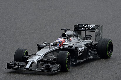Egy kínai óriásvállalat állhat be a McLaren mögé: Érkezik a Huawei?