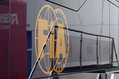 Duplán hibás az FIA: a Ferrari motorok is a szövetség miatt gyengélkedtek?