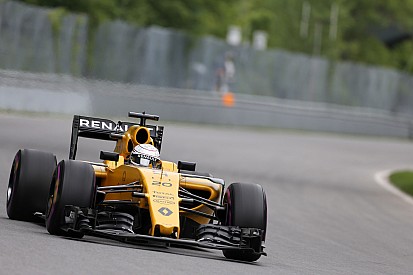 Magnussen mist kwalificatie na crash tijdens derde training