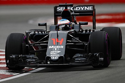 Alonso aclara el "¿puedo parar ahora?", su mensaje de radio que creó confusión