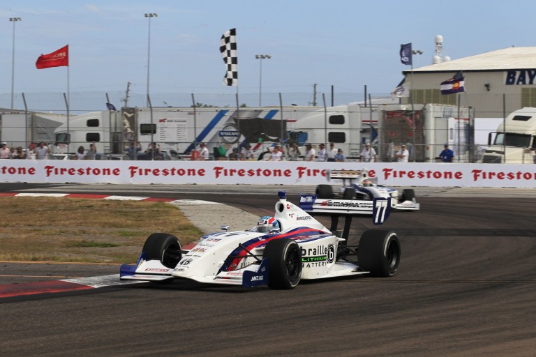 Őrülten szoros befutó az Indy Lights-ban: micsoda célfotó?!