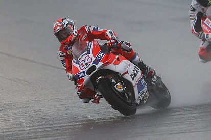 Dovizioso: "Io e Valentino ci siamo eliminati a vicenda"