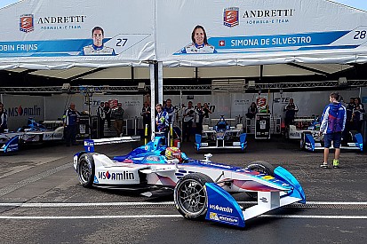 Frijns test Andretti’s nieuwe Formule E-bolide: “We maken een grote stap voorwaarts”