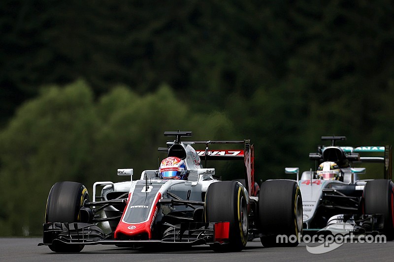 Grosjean stoort zich aan Hamilton: “Het had een zware crash kunnen zijn”