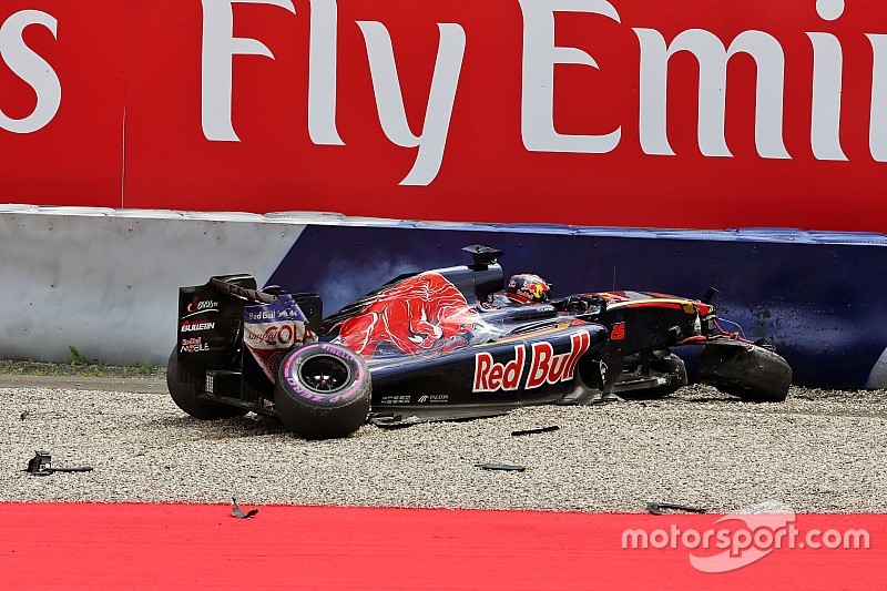 Ophanging-drama dreigt voor F1 na crash Kvyat