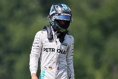 Rosberg pénalisé pour l'accrochage avec Hamilton