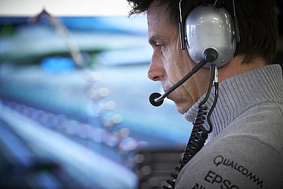 Wolff is incidenten zat: "Ik wil gewoon dat ze elkaar niet raken!"