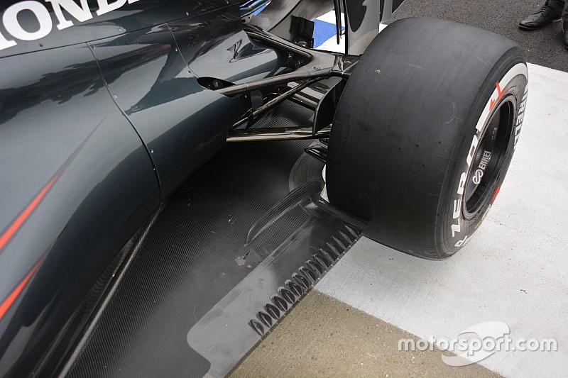 Technique - Le fond plat et le conduit de frein de la McLaren MP4-31