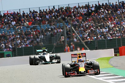 Mercedes: темп Red Bull не обмежений потужністю двигуна