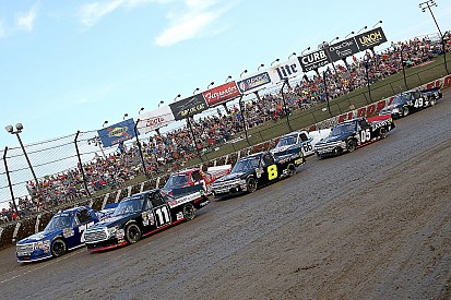 Bildergalerie: Die NASCAR-Trucks auf dem Dirt-Track von Eldora