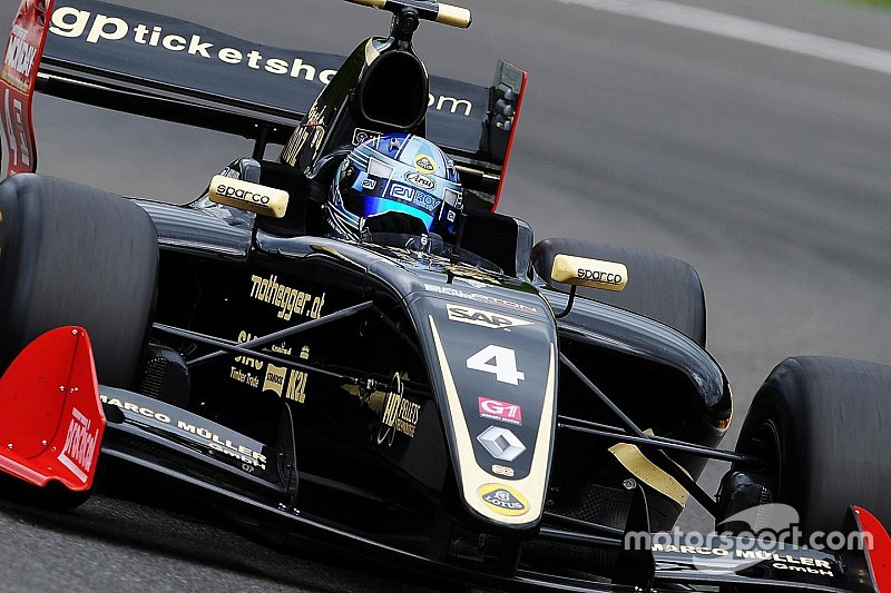 Vittoria con giallo per Roy Nissany in Gara 1 a Silverstone