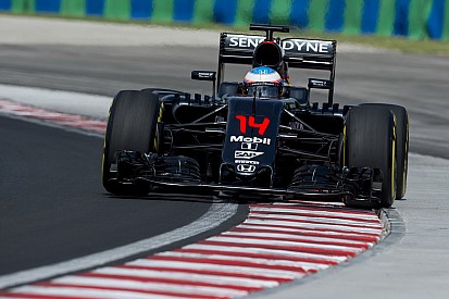 McLaren seguirá evolucionando el coche de 2016