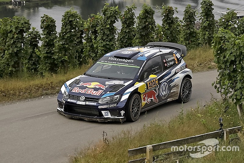 Germania, PS6: Mikkelsen tenta la fuga, ma Ogier resiste