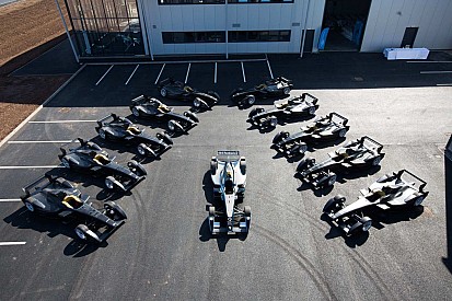 Le monoposto di F.E resteranno Spark Racing Technology