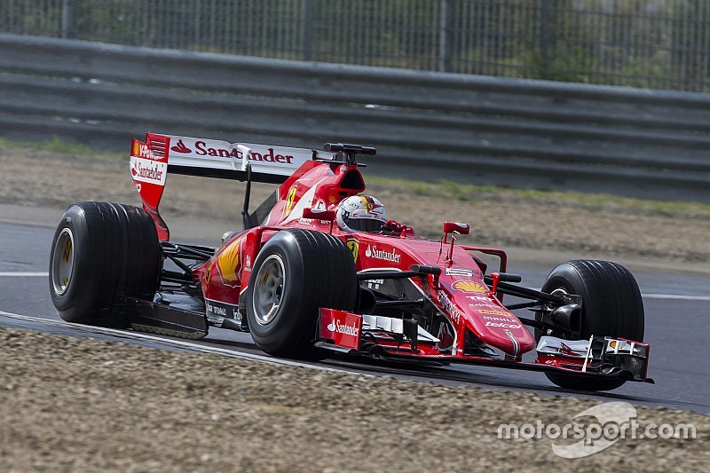 Vettel neemt meer 2017 Pirelli-tests voor zijn rekening