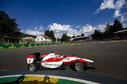 Leclerc consigue la victoria de GP3 en Bélgica