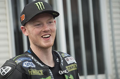 Bradley Smith resmi hijrah ke KTM pada 2017