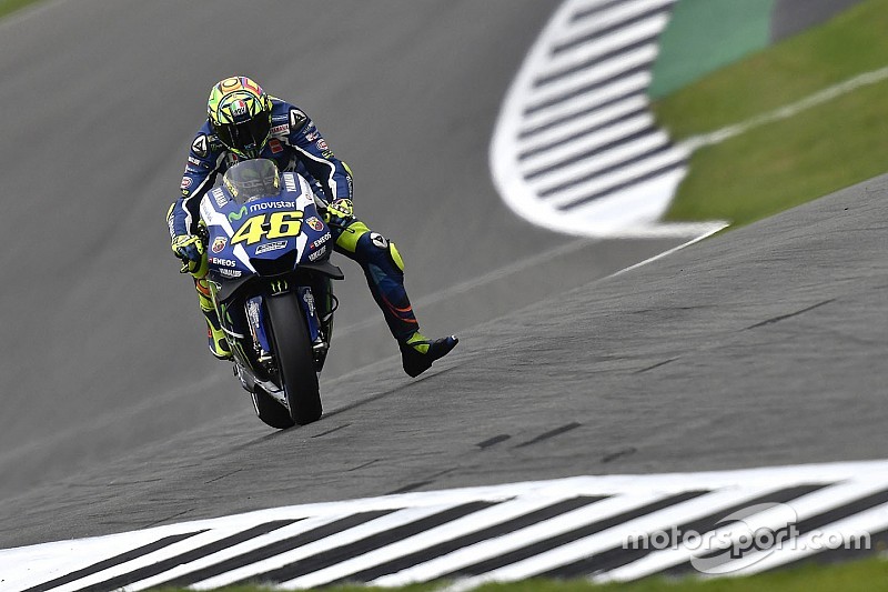 Rossi: “Viñales, Márquez y Iannone están un paso por delante”