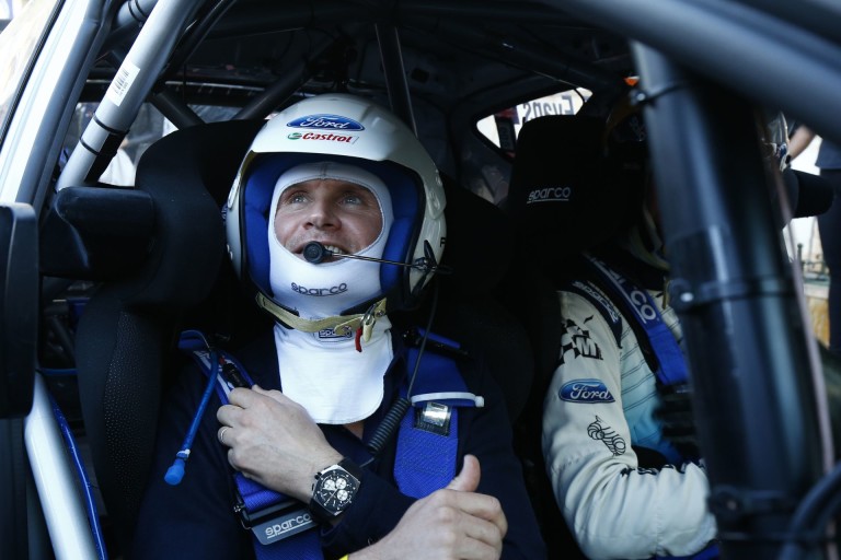 Coulthard: gyorshajtás Franciaországban, bemutató Jordániában V8-as Red Bull-lal