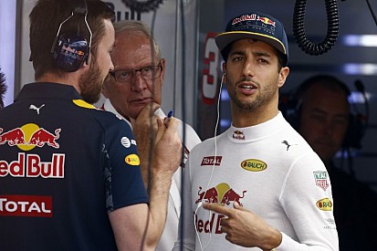 Ricciardo egy ilyen pillantással ölni tudna!