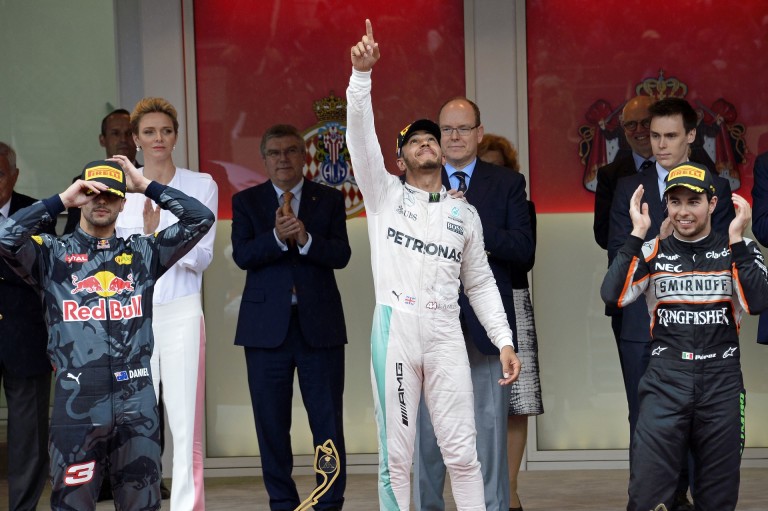 Óriási: videóra vették, ahogy Ricciardo dühöng a Red Bullal