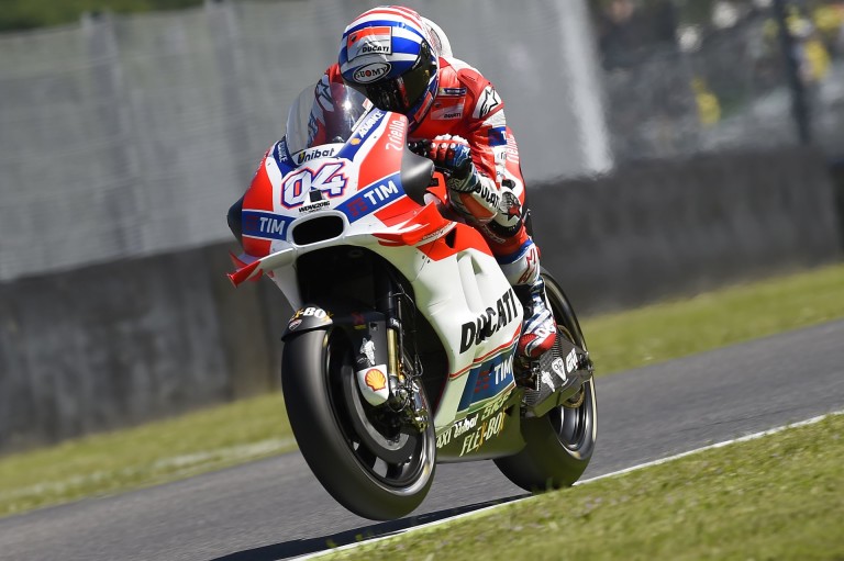 Kulisszatitok a MotoGP-ből: több mint 100 km/órás lassulás 4.5 másodperc alatt!