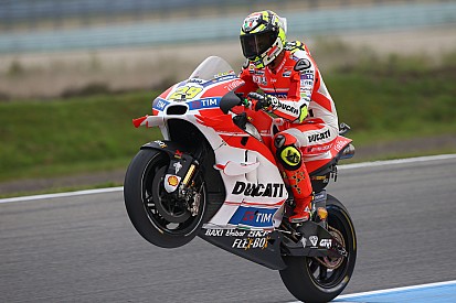 FP2 MotoGP Belanda: Iannone ungguli Rossi 0,004 detik