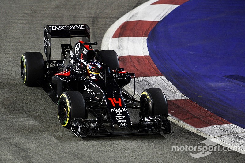 Alonso, contento y a por