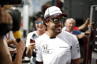 Alonso szerint minden rendben volt Spában Räikkönen és Verstappen között