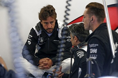 Alonsót motiválja a sikertelenség, jó szájízzel akar távozni majd az F1-ből