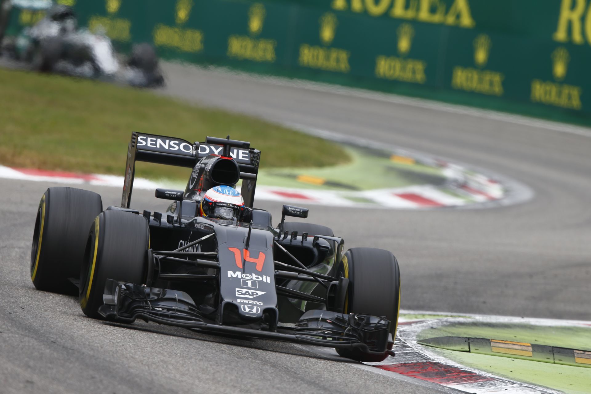 Videón az Olasz Nagydíj leggyorsabb köre: Alonso és a McLaren