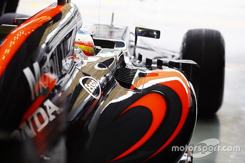 Alonso racet met motorupdate in Japan
