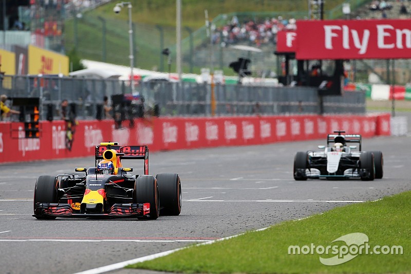 Verstappen: Tidak ada yang salah dengan manuver bertahan saya