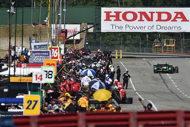 Equipos de Indy Car se mantendrán con Honda