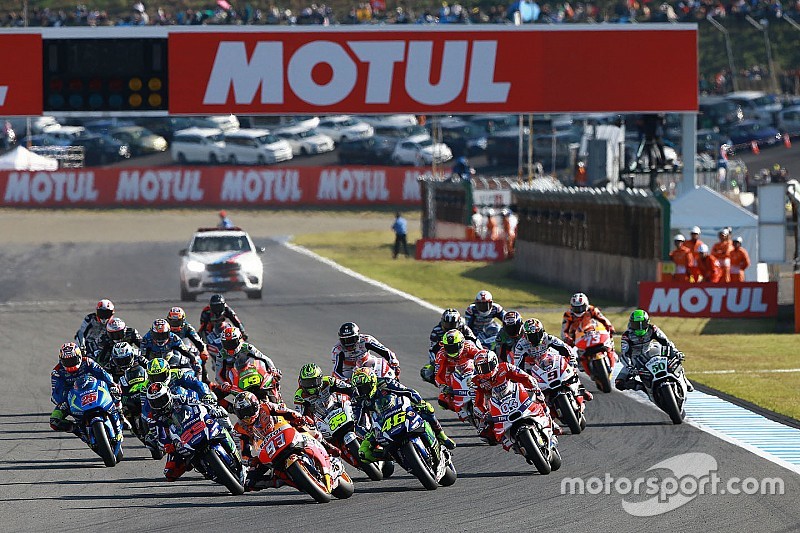 Mulai 2018, baju balap MotoGP wajib dilengkapi airbag