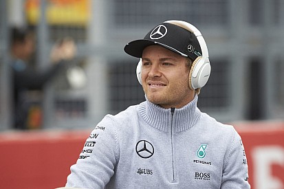Juncadella: "Rosberg es igual de cara a la prensa, al público y a todos"