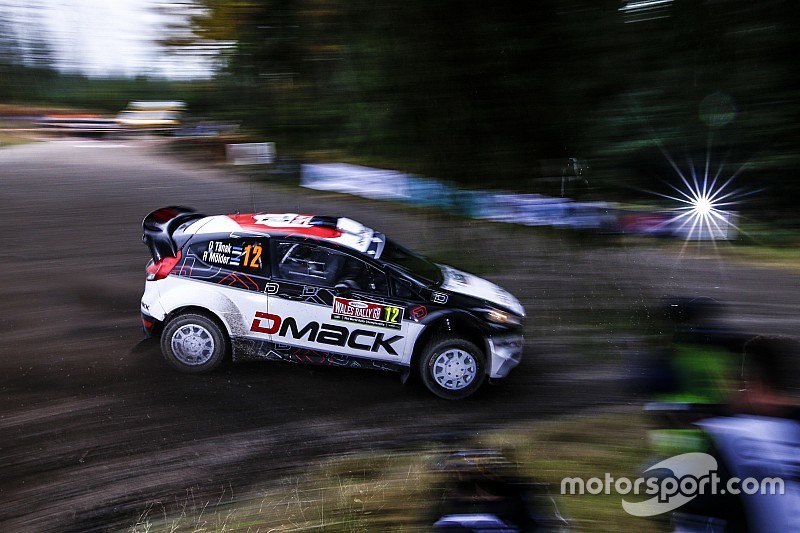 ES2 & 3 - Tänak reste au contact d'Ogier