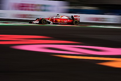 Vettel sorprende como el más rápido del viernes en México